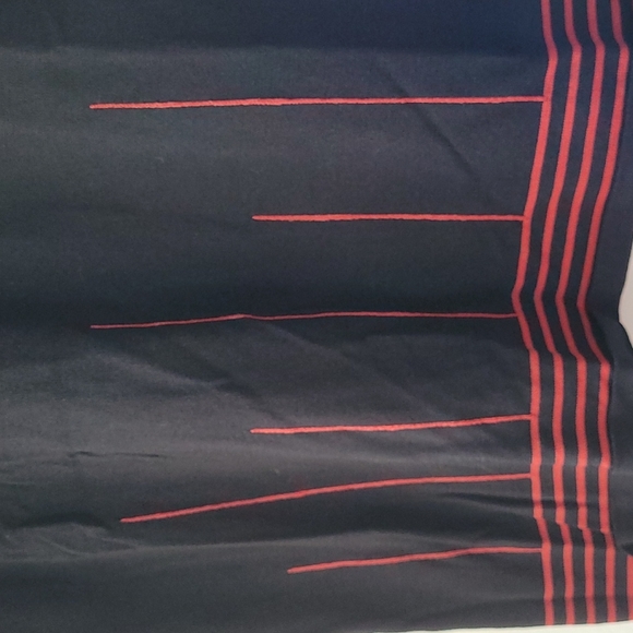 🍂3/$10 Notations Stretchy Red & Black Two-Tone 3/4 Sleeve Boat-Neck Blouse - Picture 3 of 8